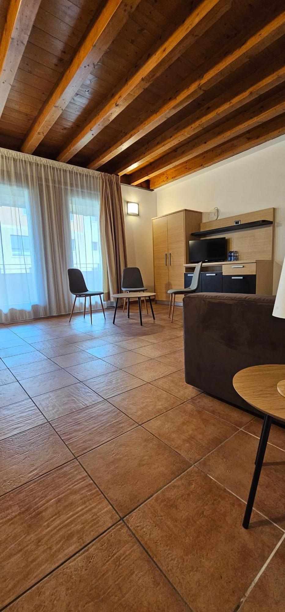 Hotel Kairos Garda Castelnuovo del Garda