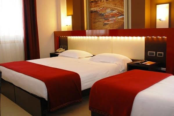 Kairos Garda Hotel