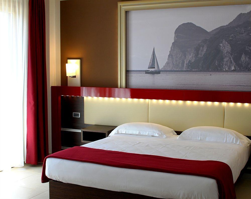 Kairos Garda Hotel Castelnuovo del Garda